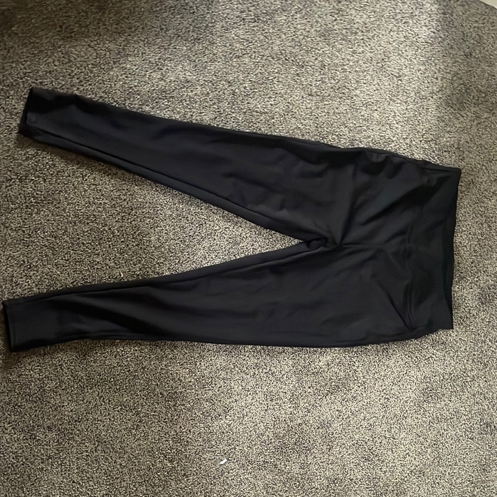 Womens leggings. Black. Never worn